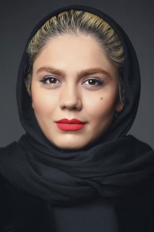 Azadeh Zarei backdrop