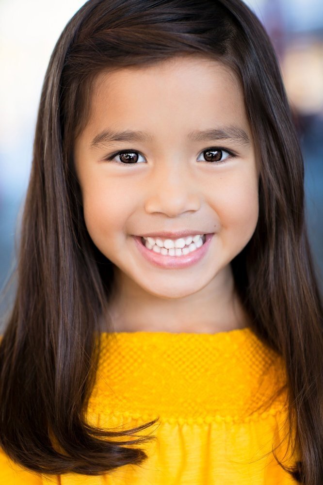 Mai Brunelle backdrop