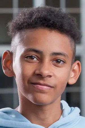 Malik Lund Edo backdrop