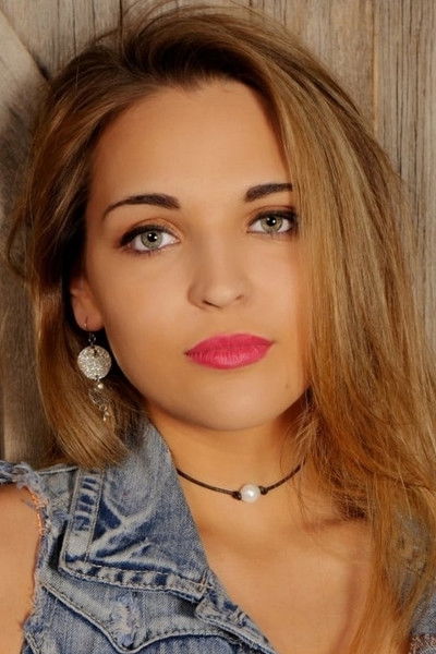 Kalei Lozano backdrop