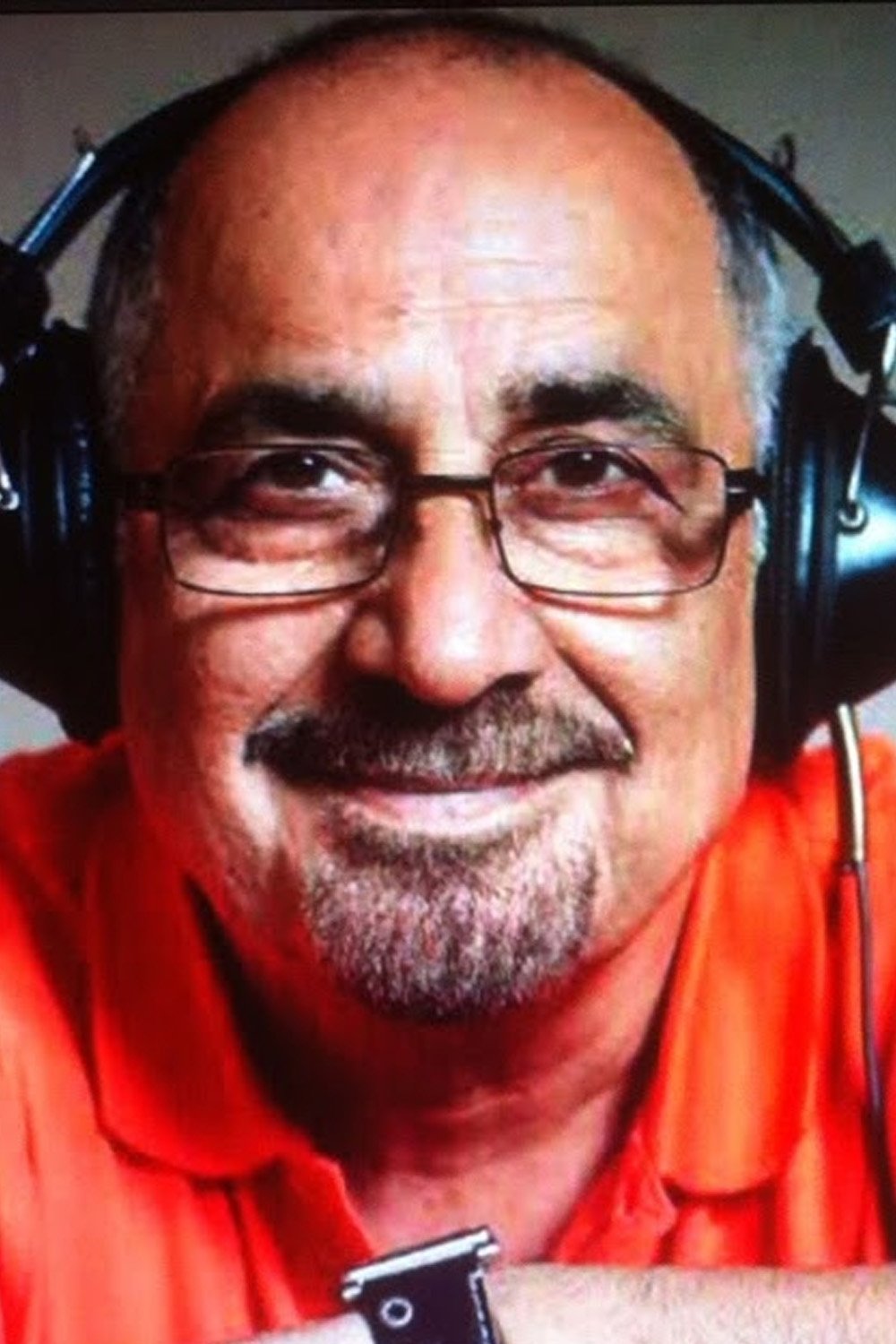 Mansour Tehrani backdrop