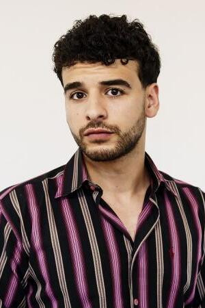 Ismail L'Hamiti backdrop