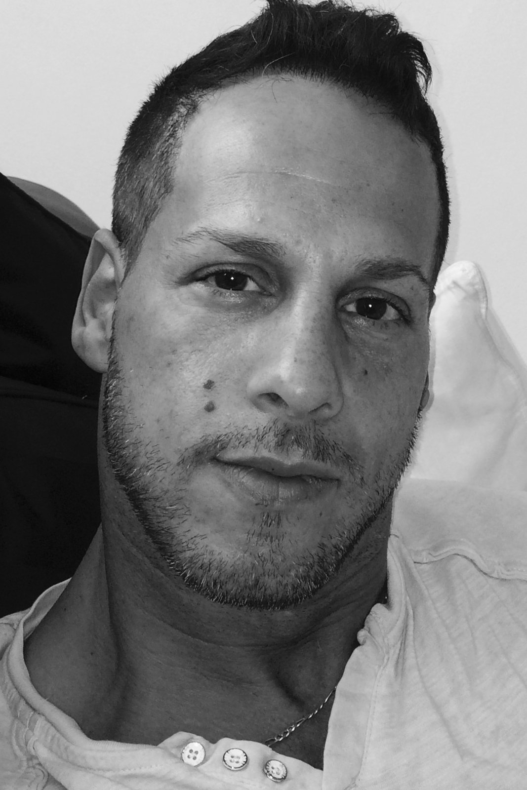 Donni Falseti backdrop