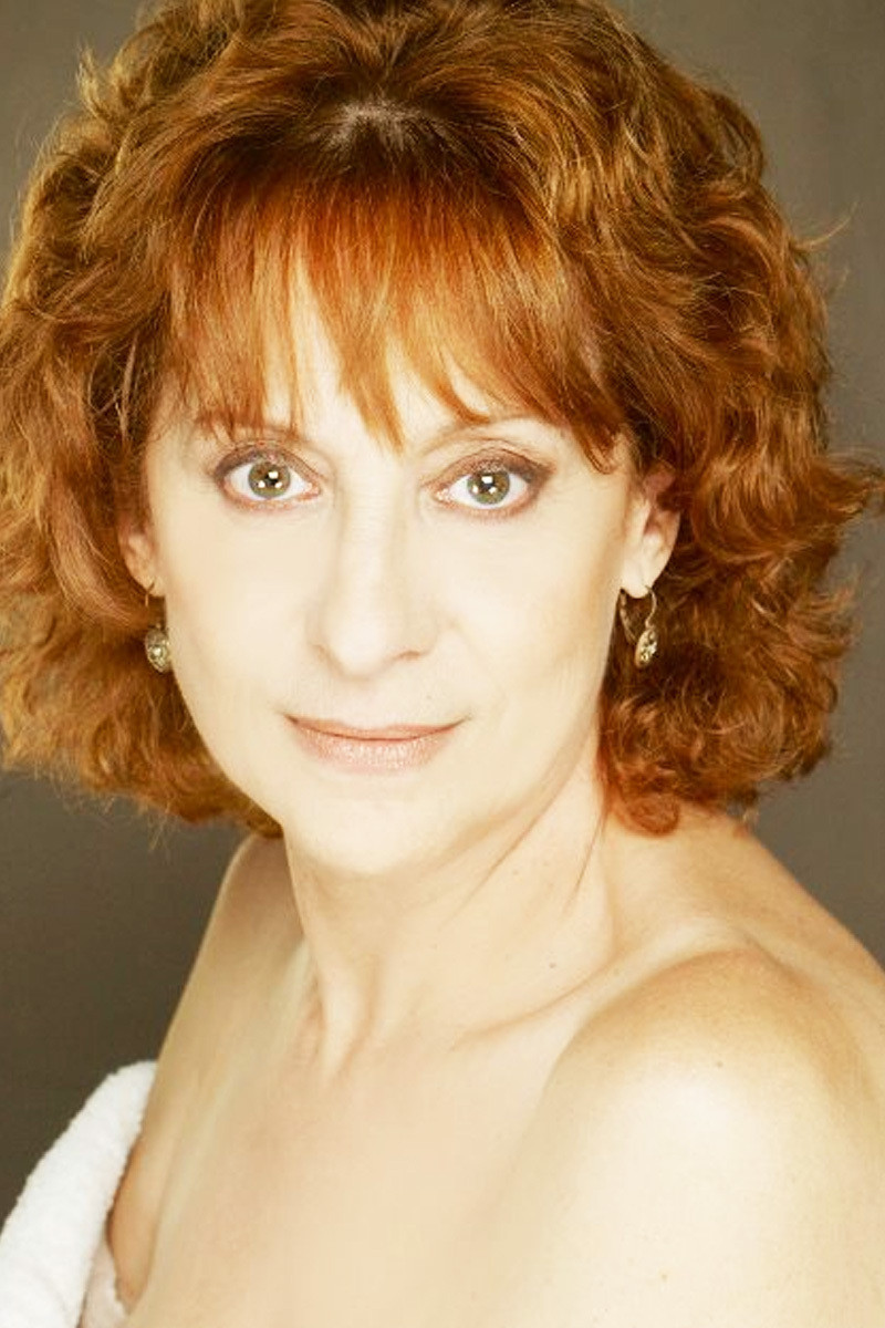 Beatriz Dellacasa backdrop