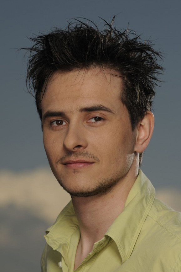 Peter Oszlík backdrop