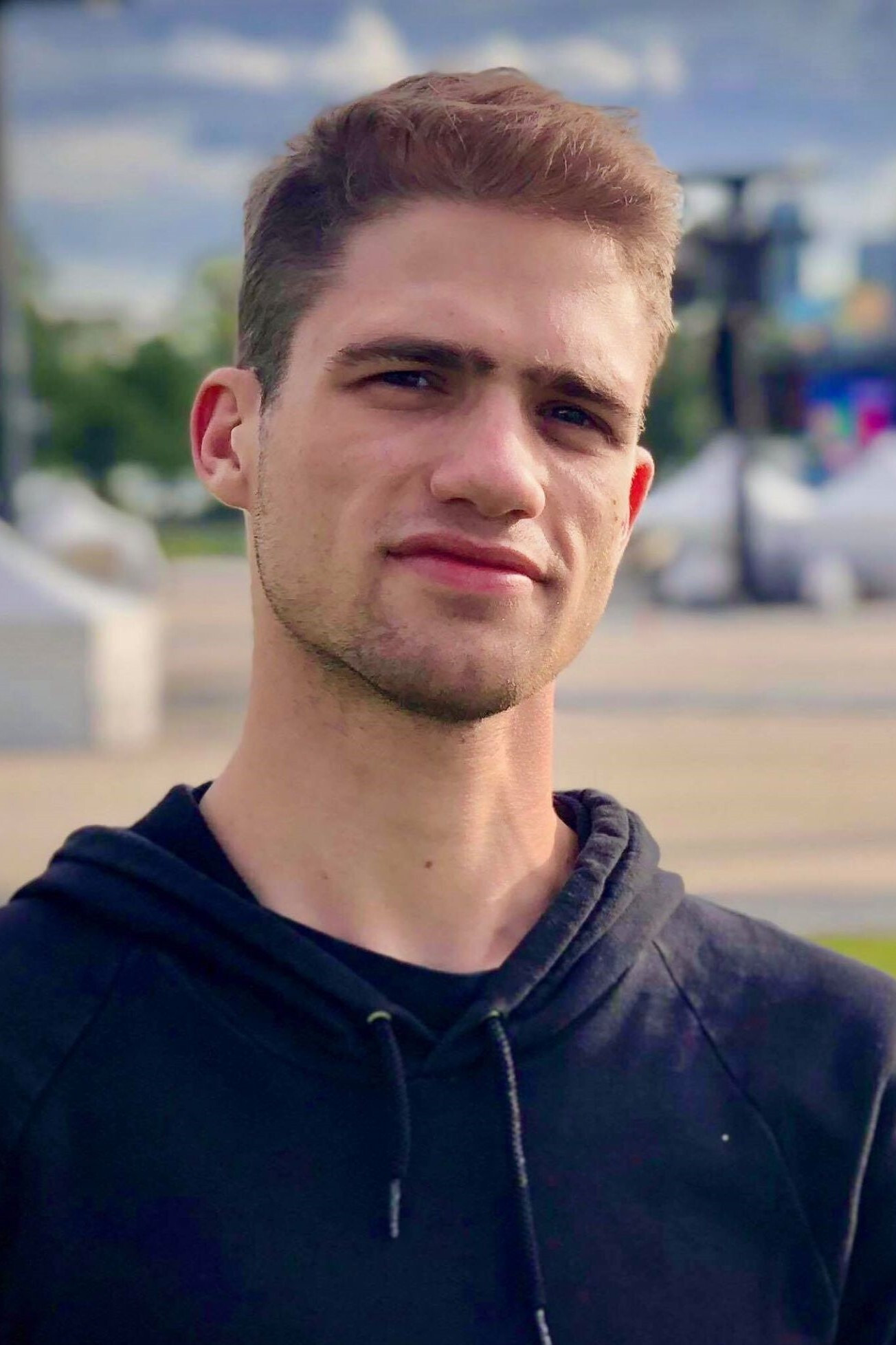 Mathieu Gauvin backdrop