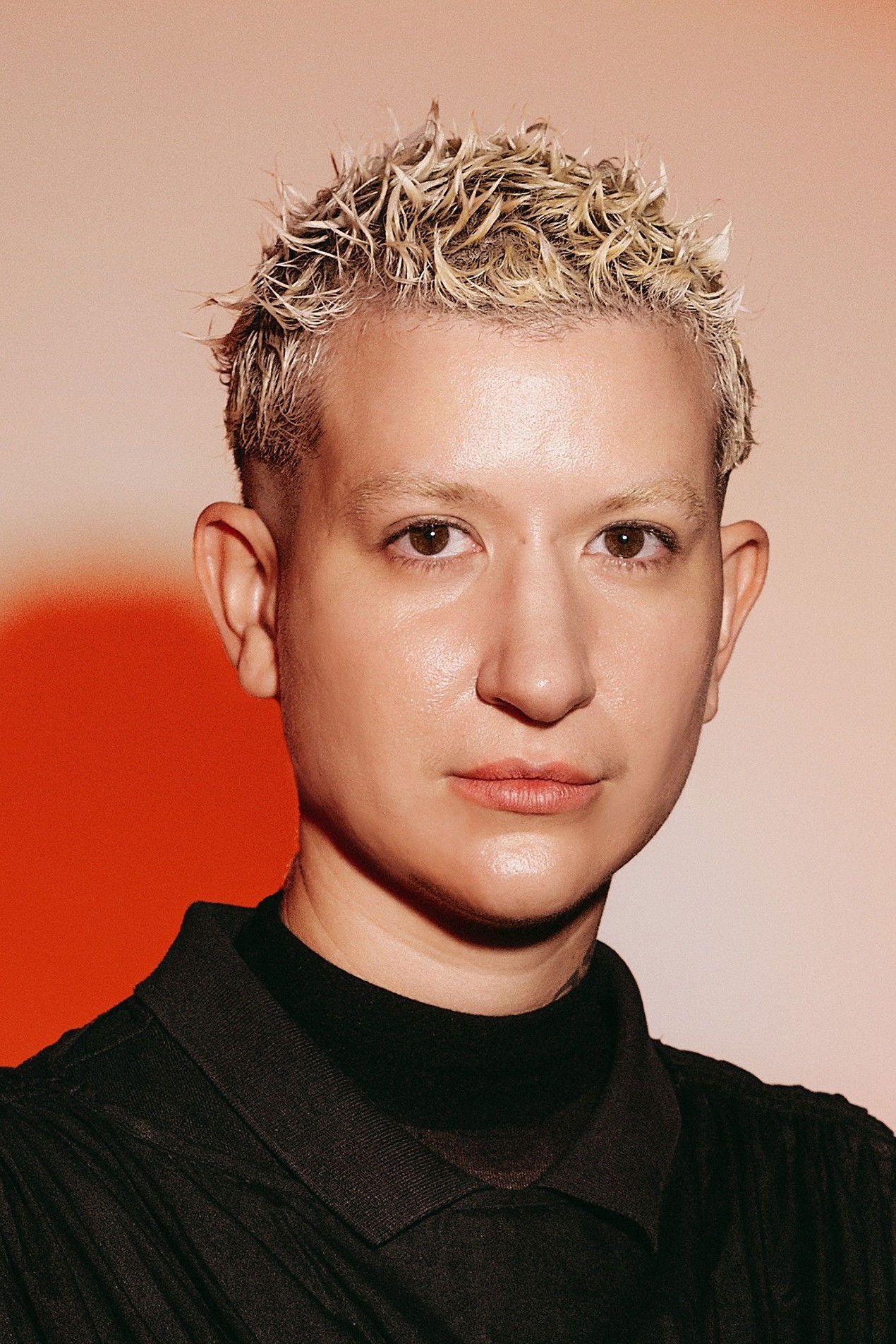 Clari Ribeiro backdrop