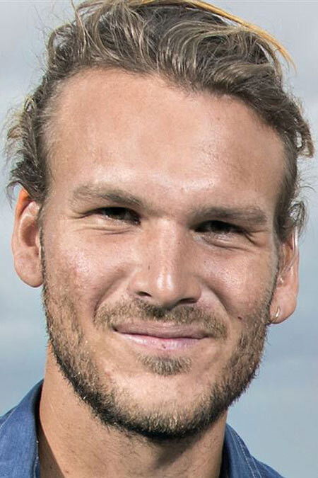 Emil Midé Erichsen backdrop