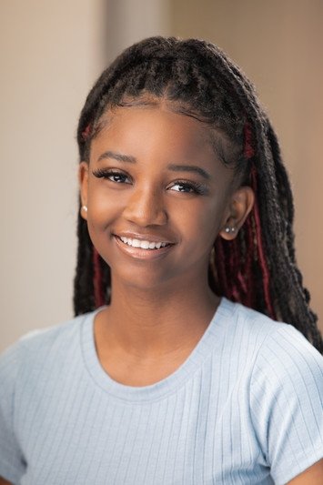 Aria Brooks backdrop