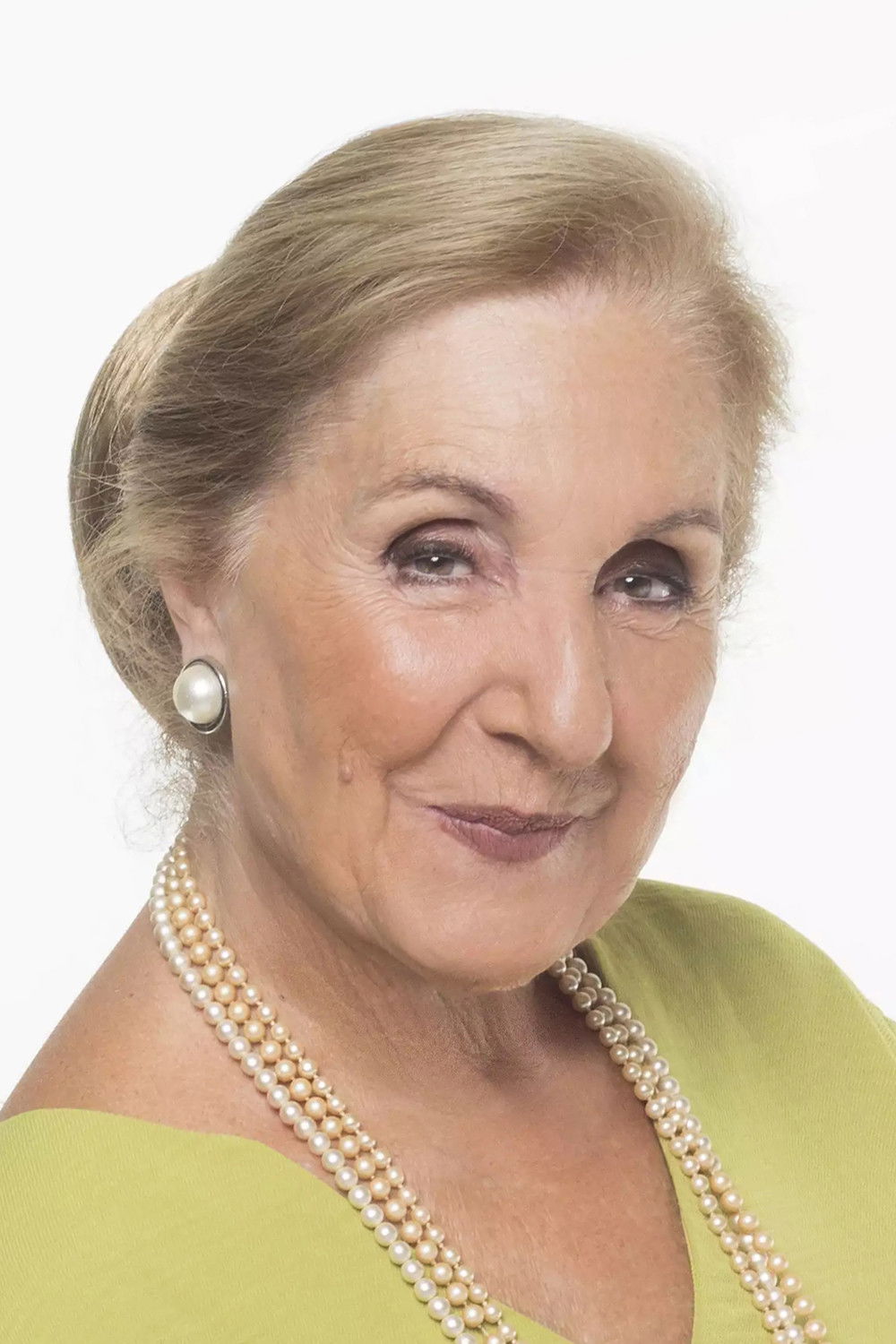 Karmen Rouggeri backdrop