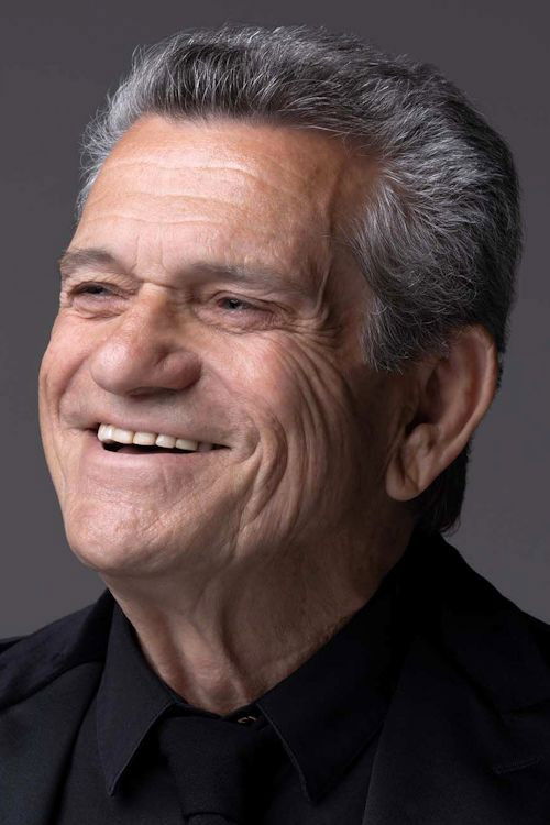 Giorgos Margaritis backdrop