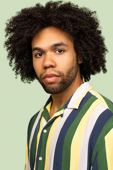 David Bélizaire backdrop