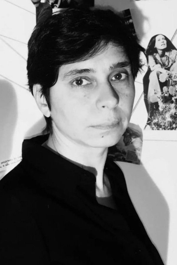 Luísa Marinho backdrop