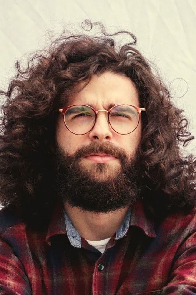 Lucas Pelaes backdrop