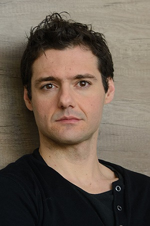 Thanos Tokakis backdrop