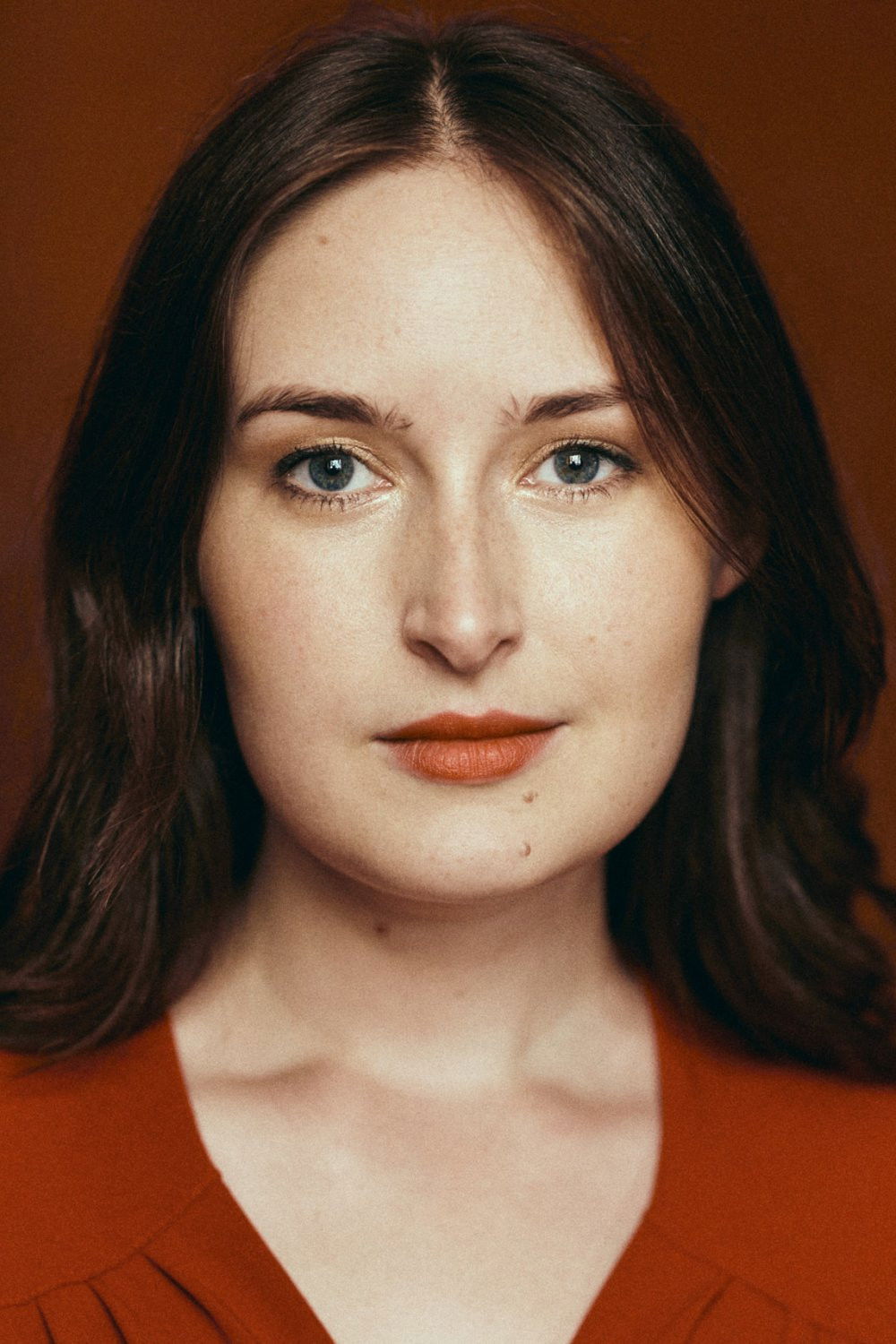 Amanda Elizabeth Rischel backdrop