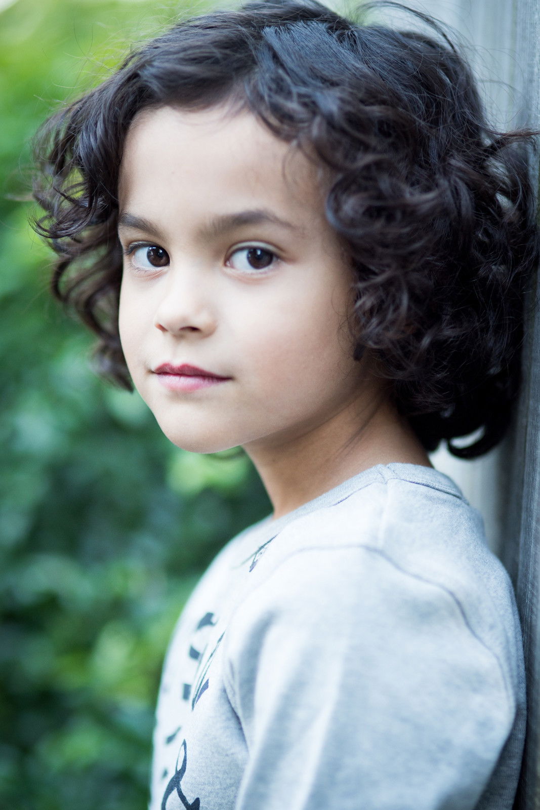 Oliver De Los Santos backdrop