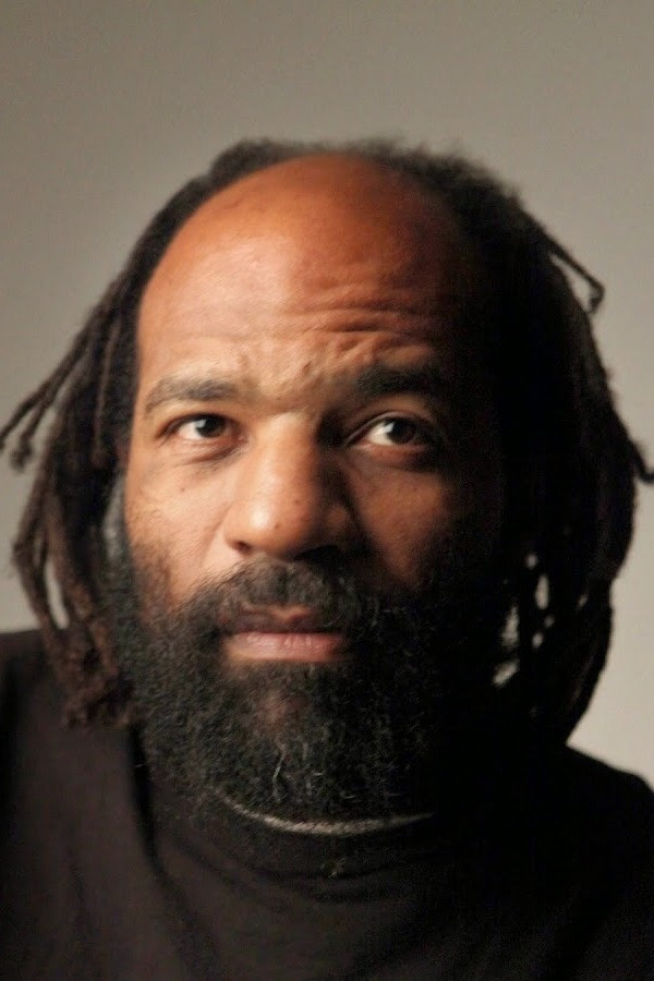 Bumdog Torres backdrop