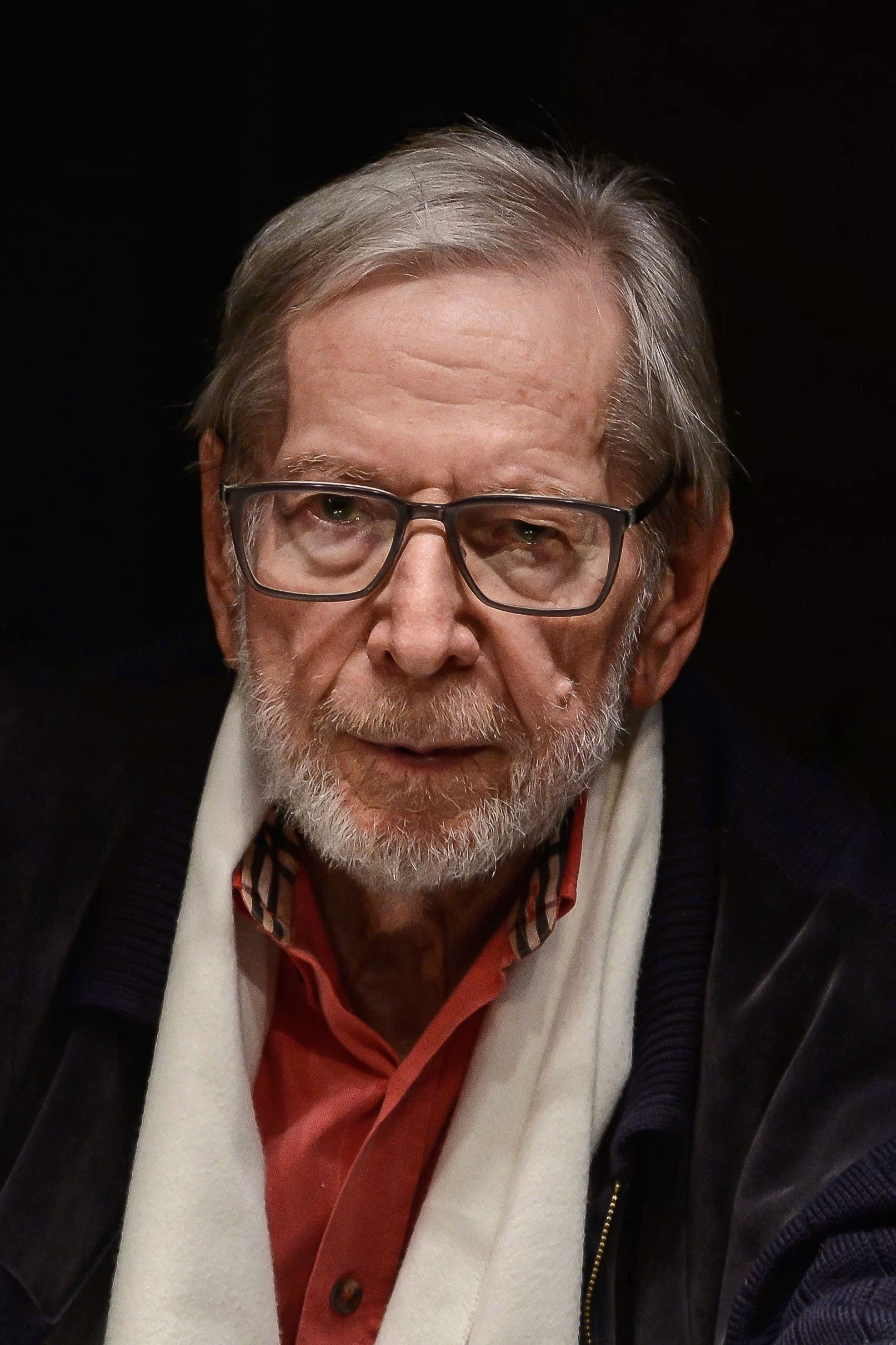 Jorge Listopad backdrop