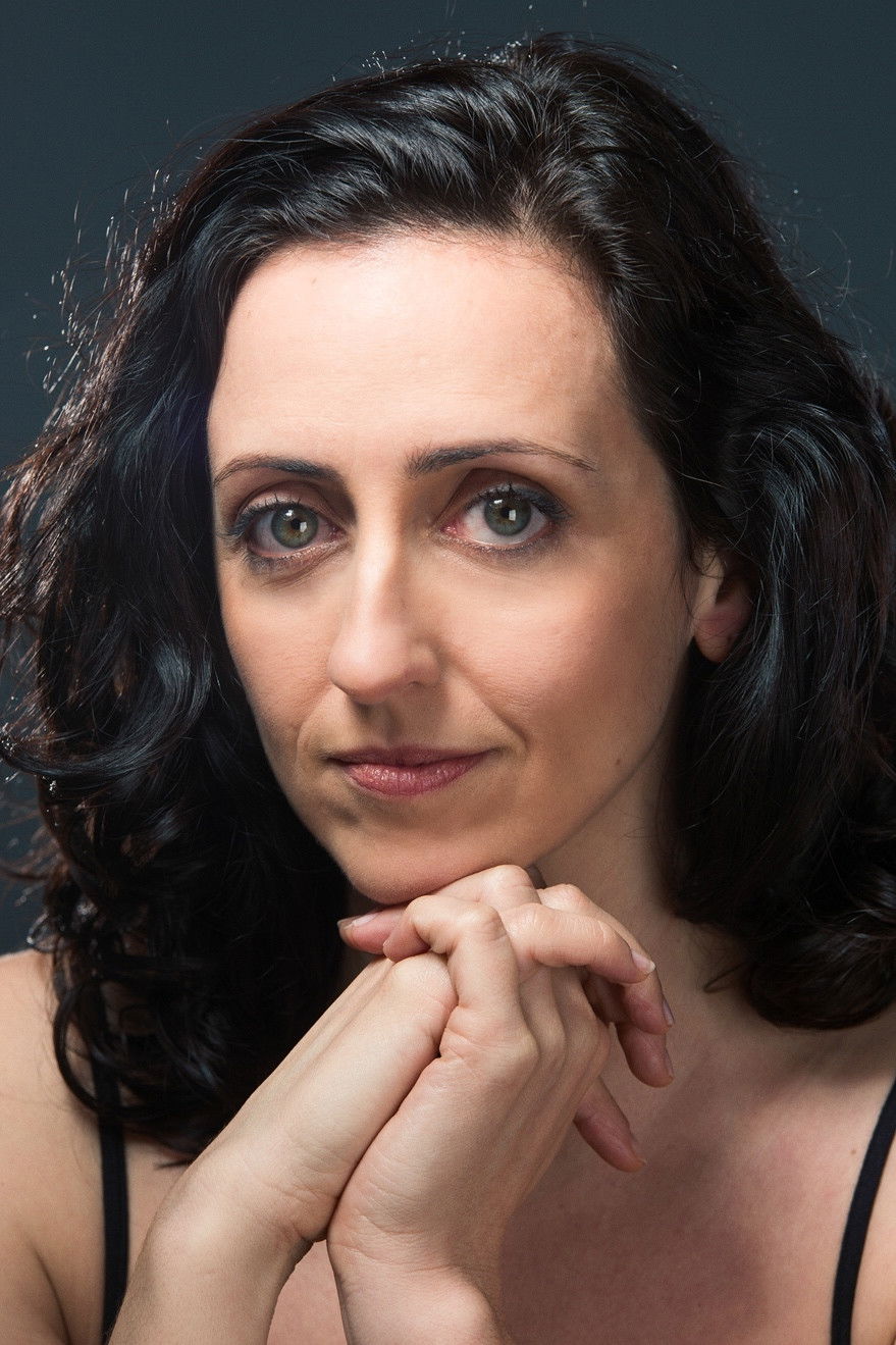 Joana Carvalho backdrop