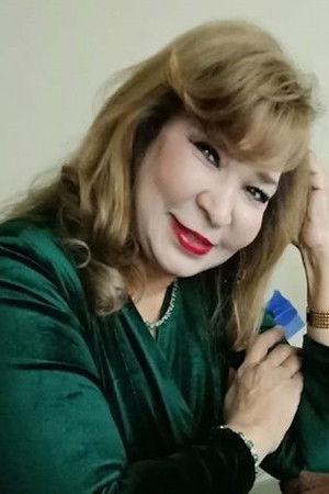 Enayat Saleh backdrop