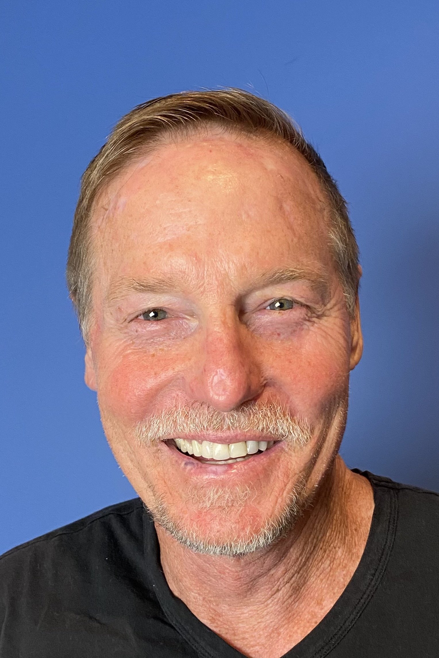 Frank Zagarino → Frank Zagariño backdrop