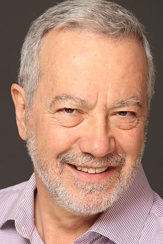 Julio Alonso backdrop