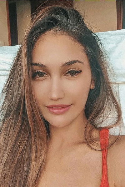 Gjorxhina Andrea backdrop