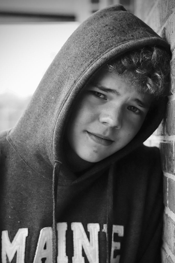 Andrew Rutledge backdrop