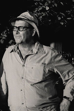 Malek Kellou backdrop