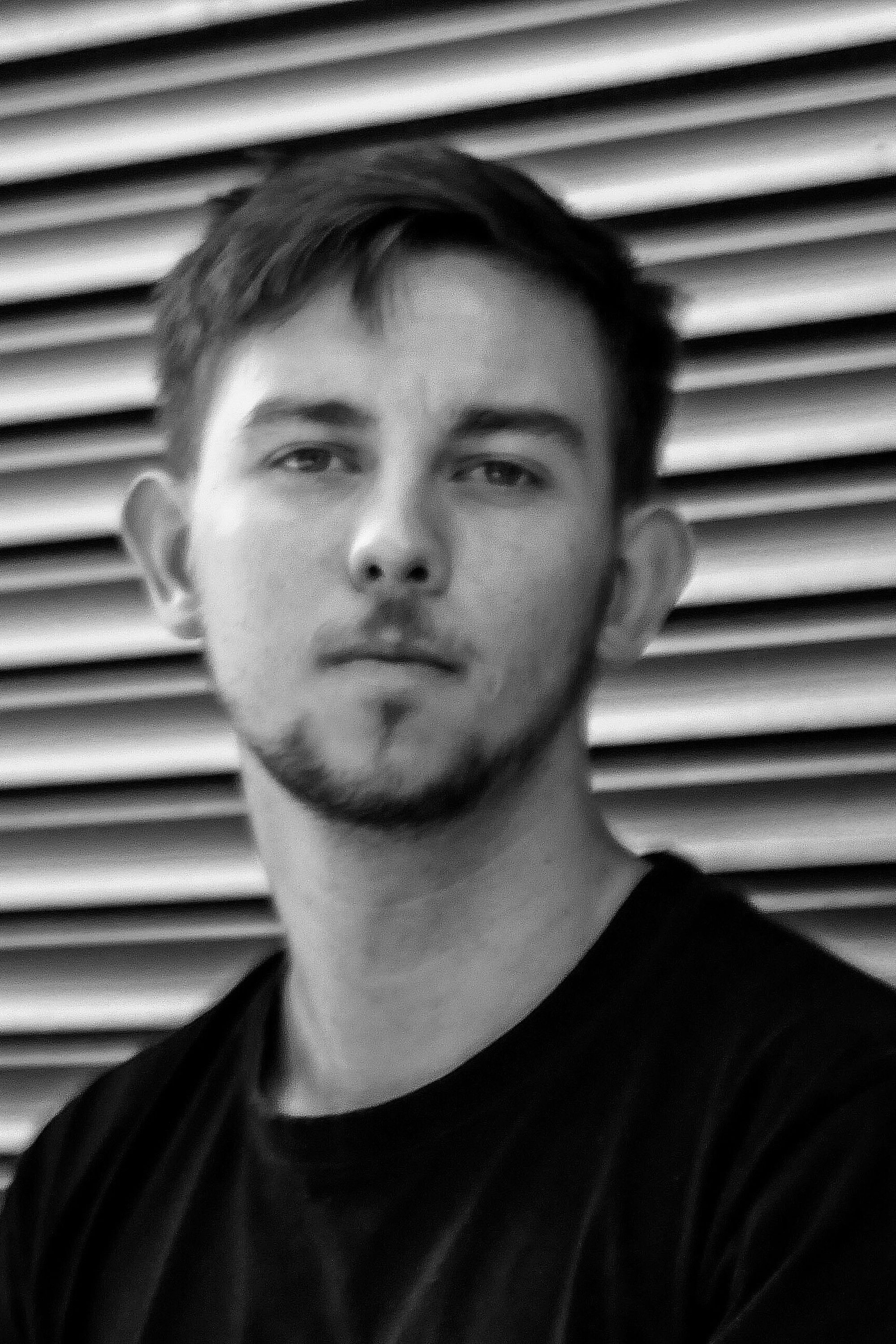 Dennis Bahr backdrop