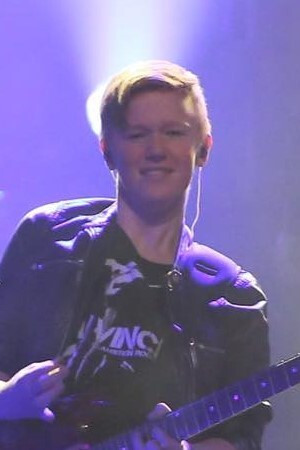 Adrian Refsdal backdrop