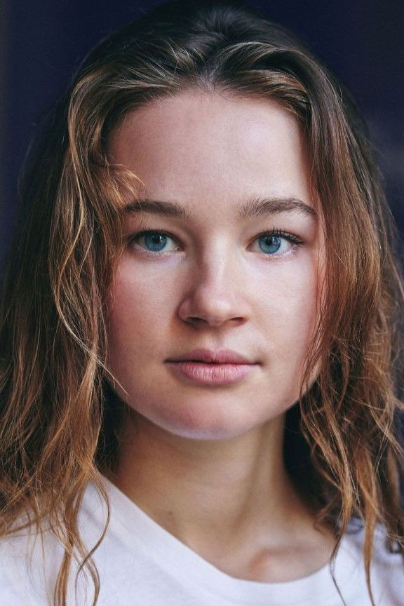 Lorna zu Solms backdrop