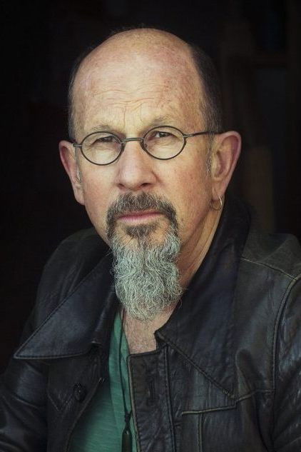 Chris Thompson backdrop