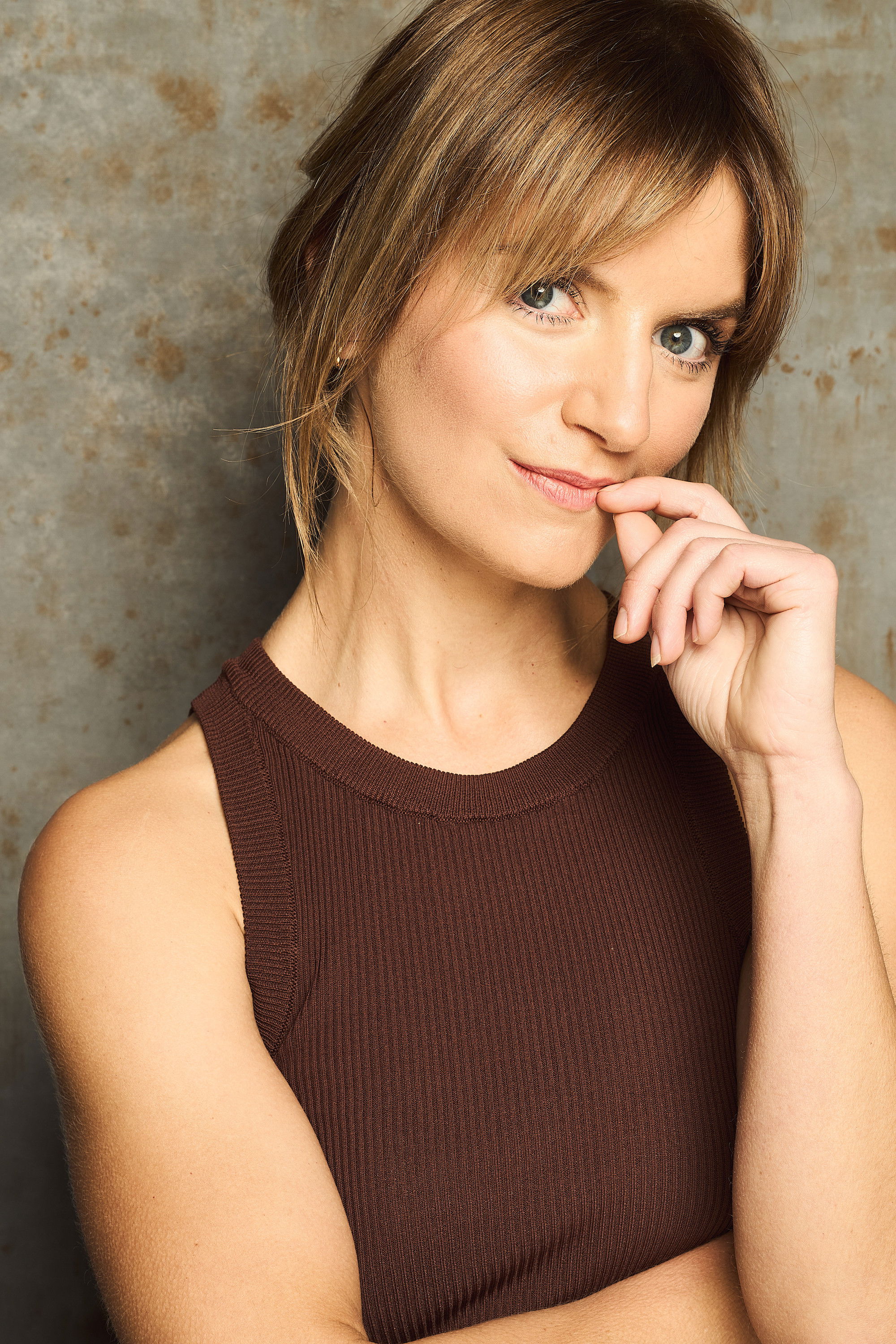 Kaylin Zeren backdrop