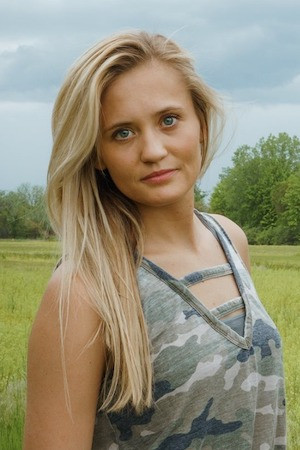 Chelsea Laden backdrop