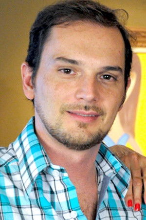 Ricardo Mantoanelli backdrop