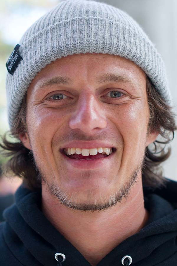 Carlos Ribeiro backdrop