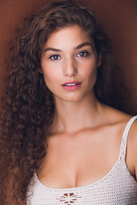 Evelyn Giovine backdrop