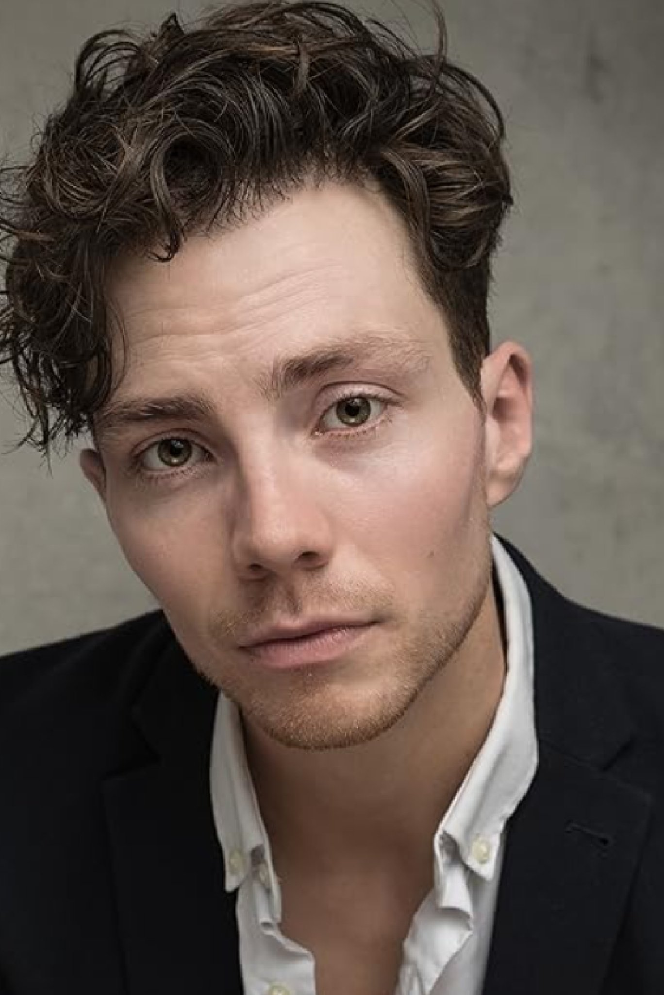 Sam Barrett backdrop