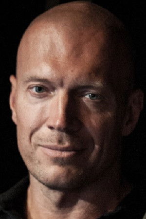 Denis Semenikhin backdrop