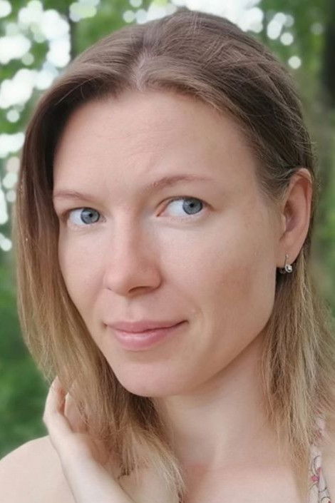 Yelyzaveta Pavlova backdrop