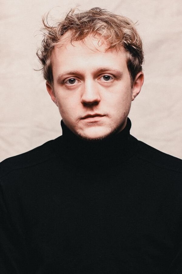 Jakob Schmidt backdrop