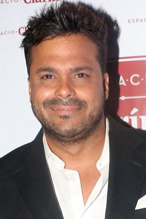 Matías Santoianni backdrop