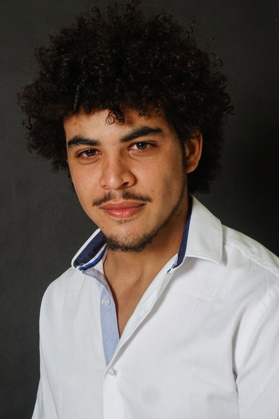 Tero Queiroz backdrop