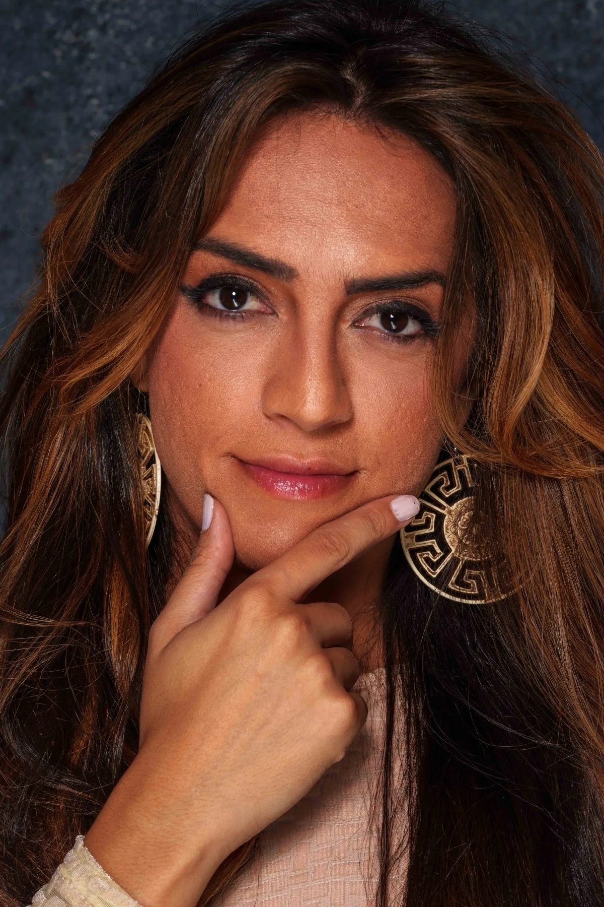 Leona Jhovs backdrop