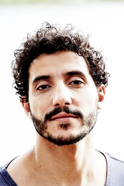 Rodrigo Sanches backdrop