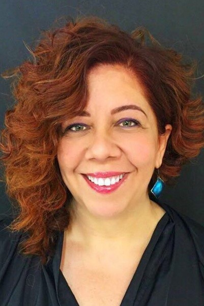 Valéria Marchi backdrop