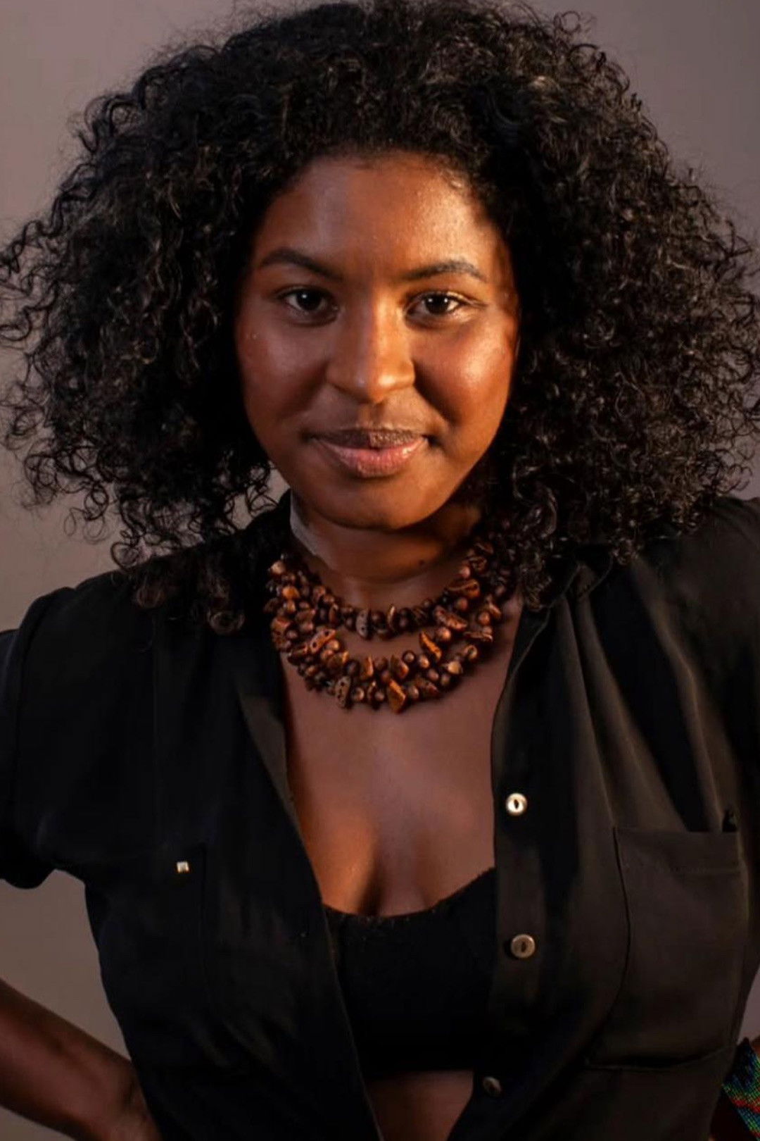 Clau Barros backdrop