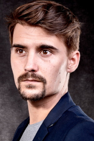 Anthony Arandia backdrop